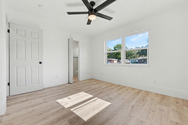 221 Destin Drive, Mary Esther, FL 32569