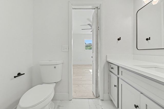 221 Destin Drive, Mary Esther, FL 32569