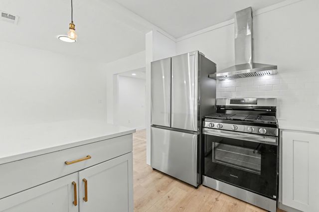 221 Destin Drive, Mary Esther, FL 32569