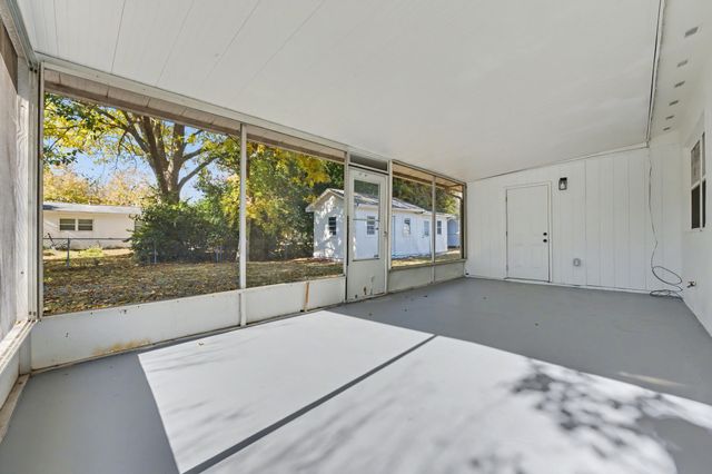 221 Destin Drive, Mary Esther, FL 32569