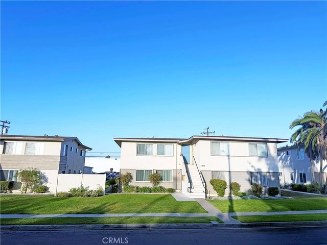 2976 Royal Palm, Costa Mesa, CA 92626