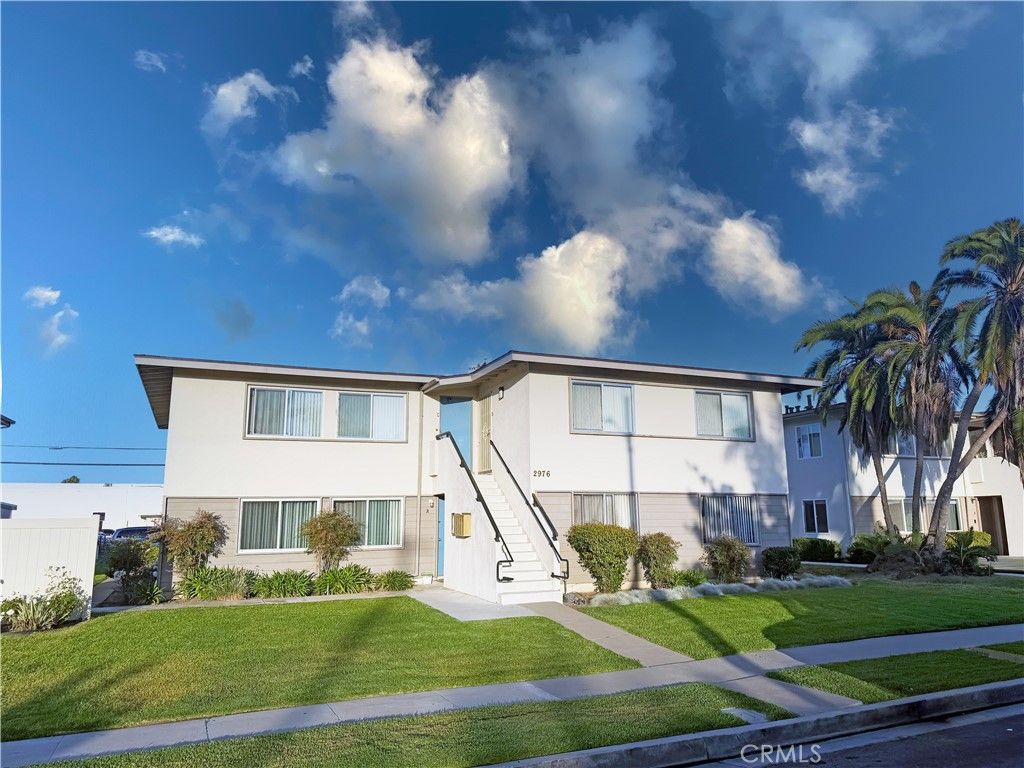 2976 Royal Palm, Costa Mesa, CA 92626