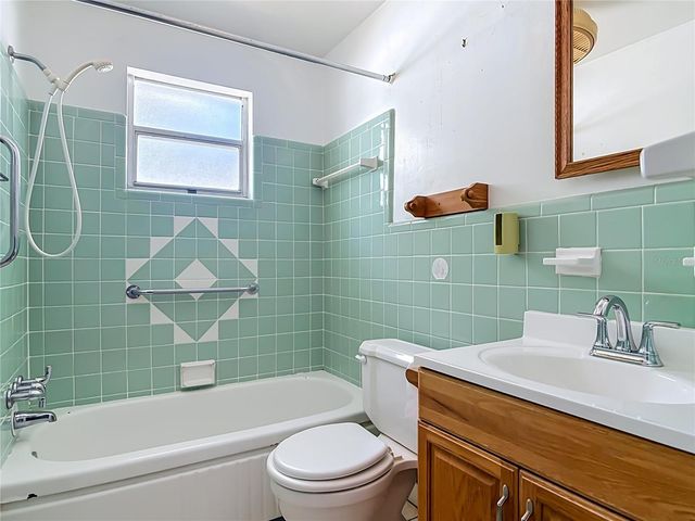 2551 AUBURN AVENUE, New Smyrna Beach, FL 32168