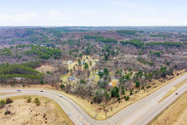 S3844 Silver Springs Court, Eau Claire, WI 54701