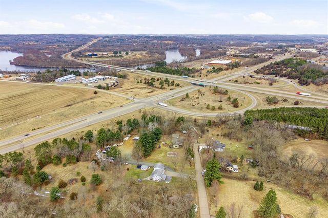 S3844 Silver Springs Court, Eau Claire, WI 54701