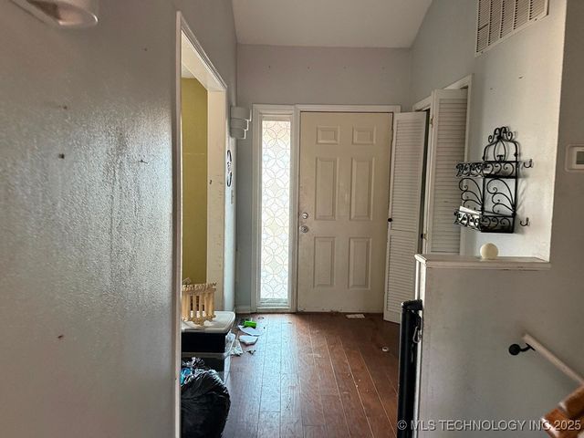 8 Dakota, Muskogee, OK 74403