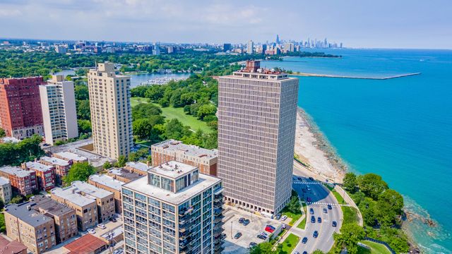 6700 S South Shore Drive 25K, Chicago, IL 60649