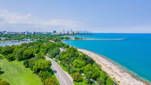 6700 S South Shore Drive 25K, Chicago, IL 60649