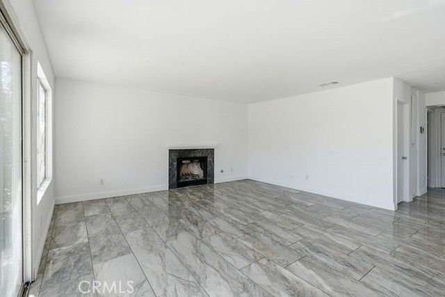 16261 Lake View Lane, Apple Valley, CA 92307