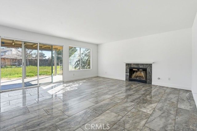 16261 Lake View Lane, Apple Valley, CA 92307