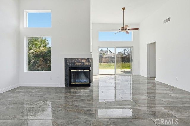 16261 Lake View Lane, Apple Valley, CA 92307