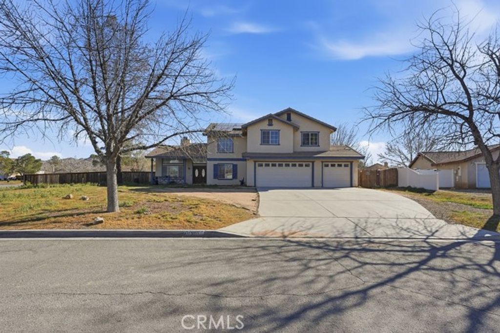 16261 Lake View Lane, Apple Valley, CA 92307