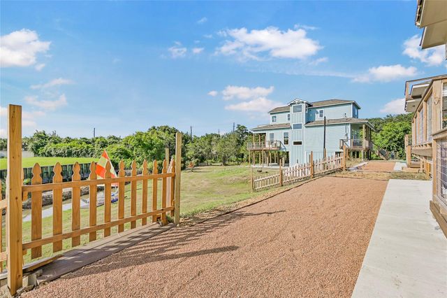 4436 Shady Lake Drive, Seabrook, TX 77586
