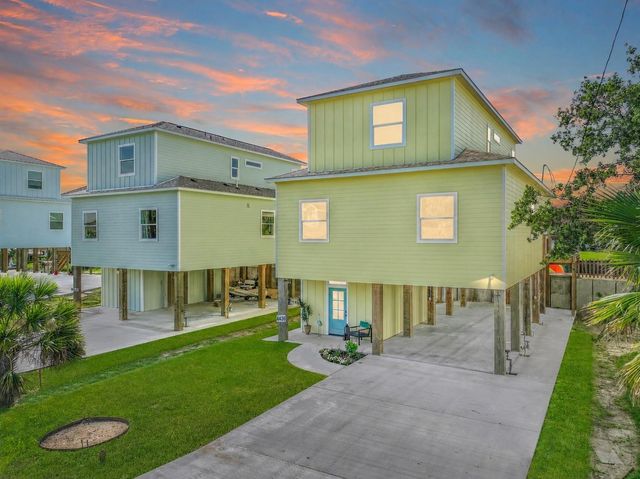 4436 Shady Lake Drive, Seabrook, TX 77586