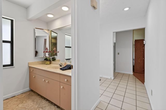 13196 SE Point O Woods Court, Hobe Sound, FL 33455