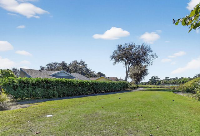 13196 SE Point O Woods Court, Hobe Sound, FL 33455