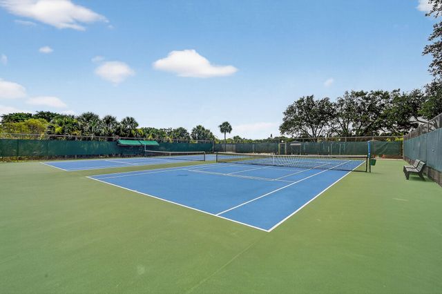 13196 SE Point O Woods Court, Hobe Sound, FL 33455