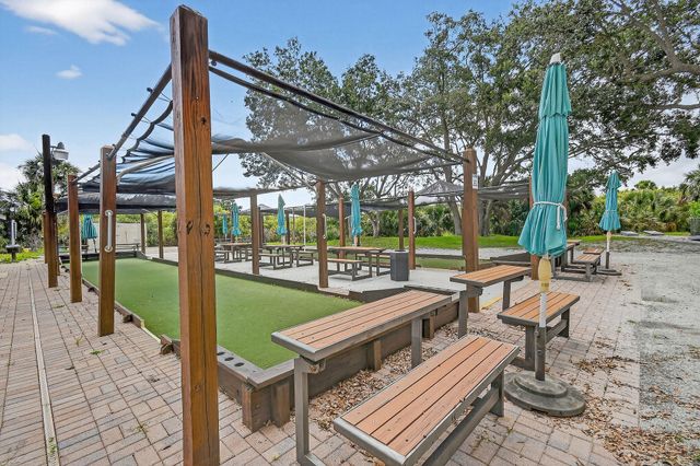 13196 SE Point O Woods Court, Hobe Sound, FL 33455