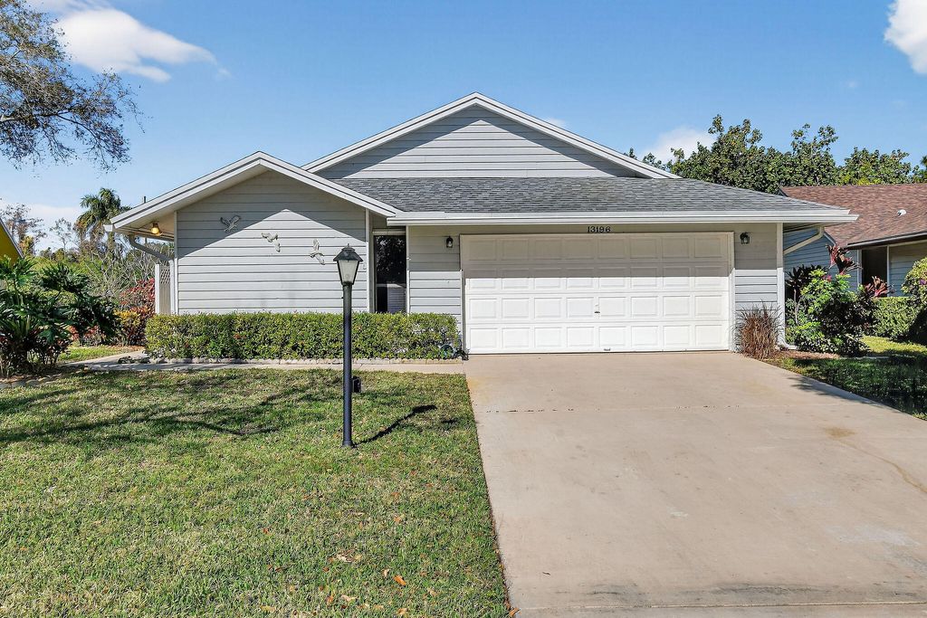 13196 SE Point O Woods Court, Hobe Sound, FL 33455
