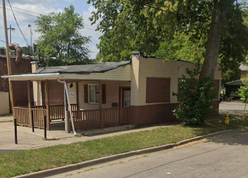 1040 W North Street, Kalamazoo, MI 49007
