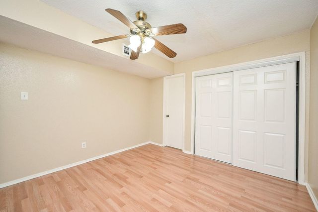 4218 Bridledon Lane, Houston, TX 77014