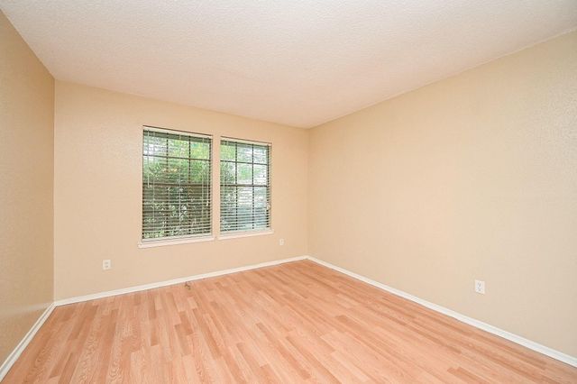 4218 Bridledon Lane, Houston, TX 77014