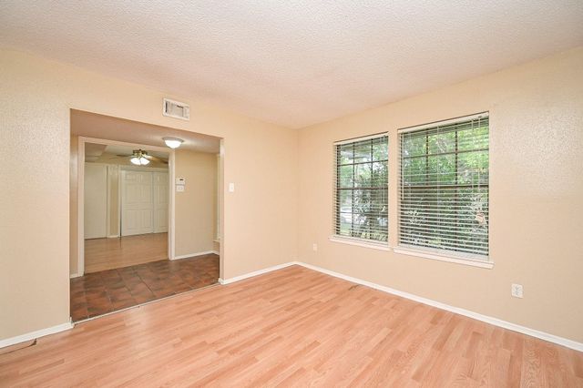 4218 Bridledon Lane, Houston, TX 77014