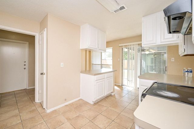 4218 Bridledon Lane, Houston, TX 77014