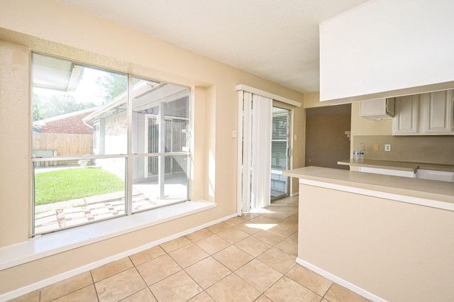 4218 Bridledon Lane, Houston, TX 77014