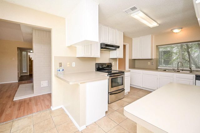 4218 Bridledon Lane, Houston, TX 77014