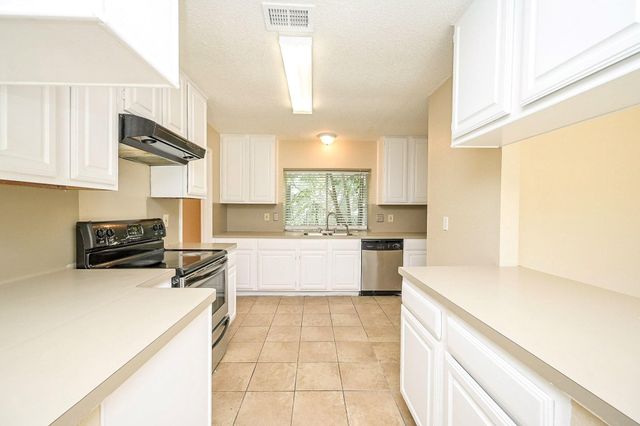 4218 Bridledon Lane, Houston, TX 77014