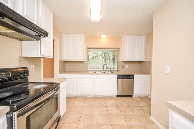 4218 Bridledon Lane, Houston, TX 77014