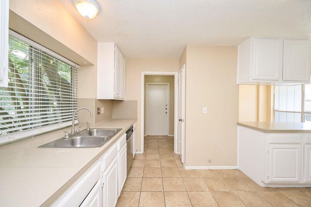 4218 Bridledon Lane, Houston, TX 77014