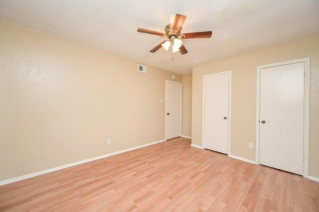 4218 Bridledon Lane, Houston, TX 77014