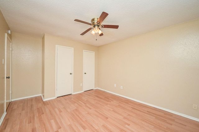 4218 Bridledon Lane, Houston, TX 77014