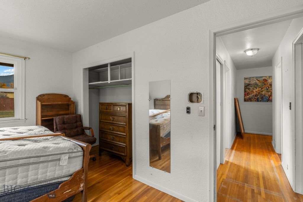 453 US Highway 89 S, Gardiner, MT 59030 photo 22