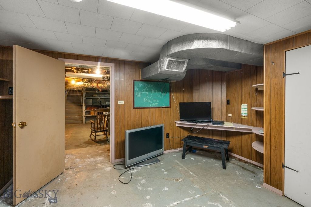 453 US Highway 89 S, Gardiner, MT 59030 photo 32