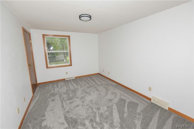 329 Summit Boulevard, North Tonawanda, NY 14120
