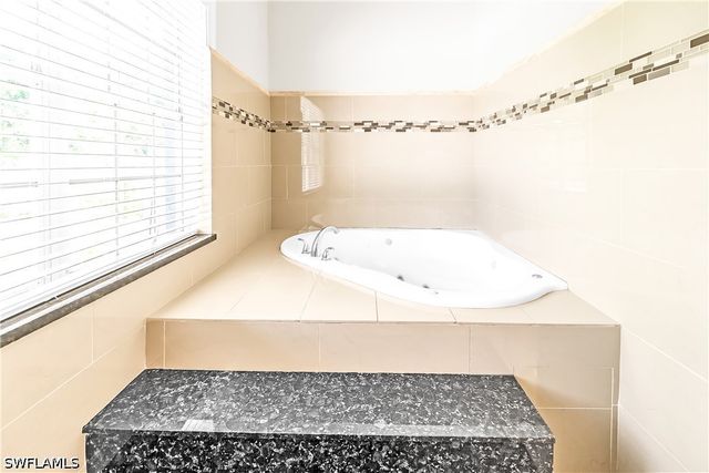 3420 72nd AVE NE, Naples, FL 34120