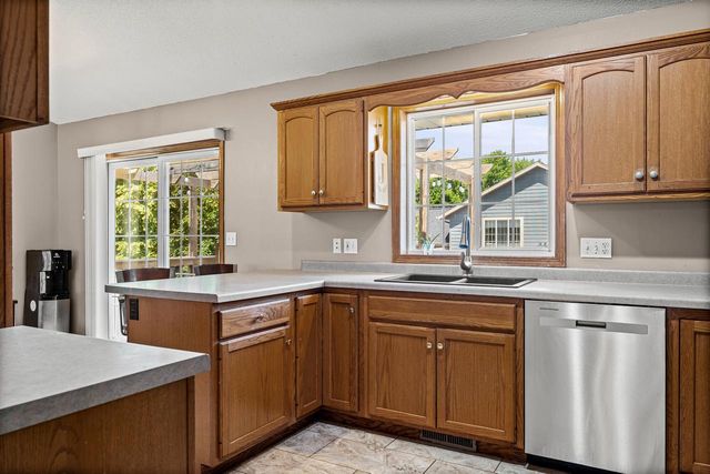 213 Kenneda STREET, Holmen, WI 54636