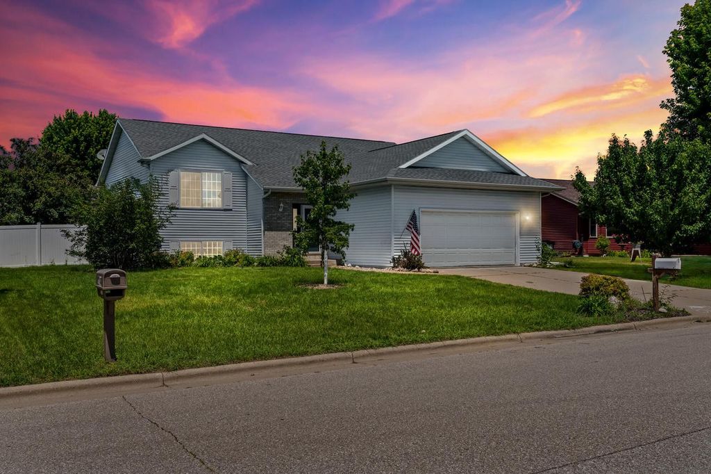 213 Kenneda STREET, Holmen, WI 54636
