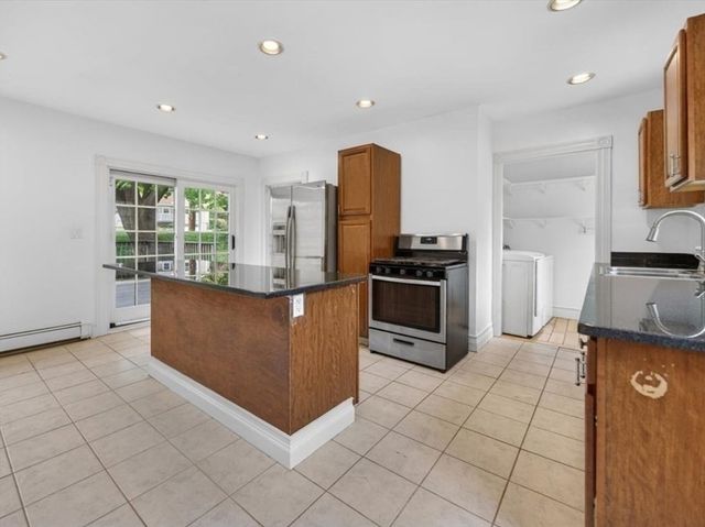 106 Fort Hill, Hingham, MA 02043