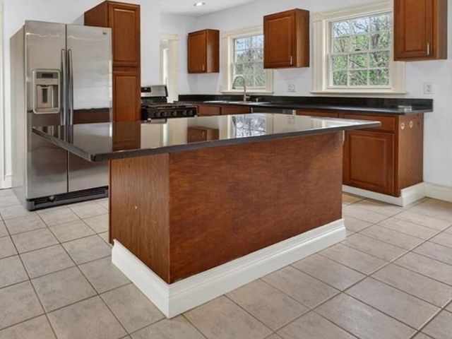 106 Fort Hill, Hingham, MA 02043