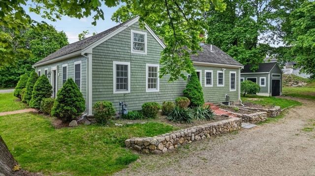 106 Fort Hill, Hingham, MA 02043