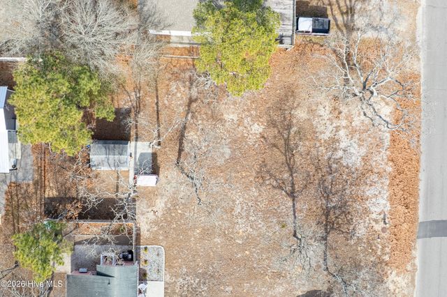 133 NE 7th Street, Oak Island, NC 28465