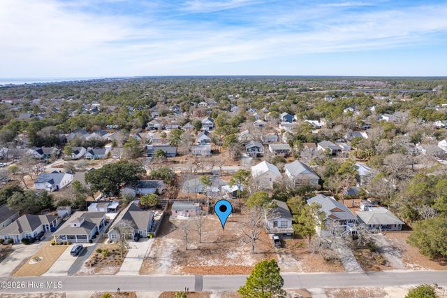 133 NE 7th Street, Oak Island, NC 28465