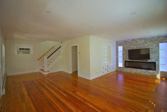 40 Dean Avenue 40, Dracut, MA 01826