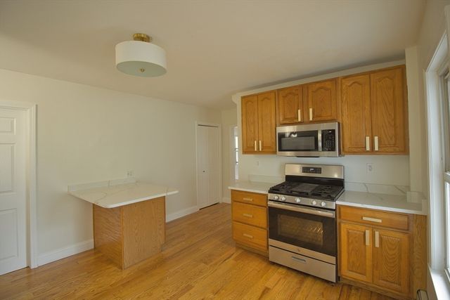 40 Dean Avenue 40, Dracut, MA 01826