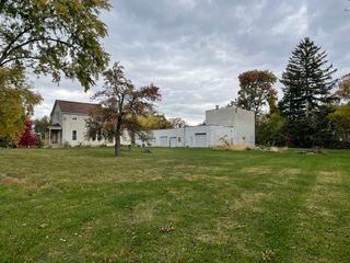 912 Lind Avenue, Joliet, IL 60432