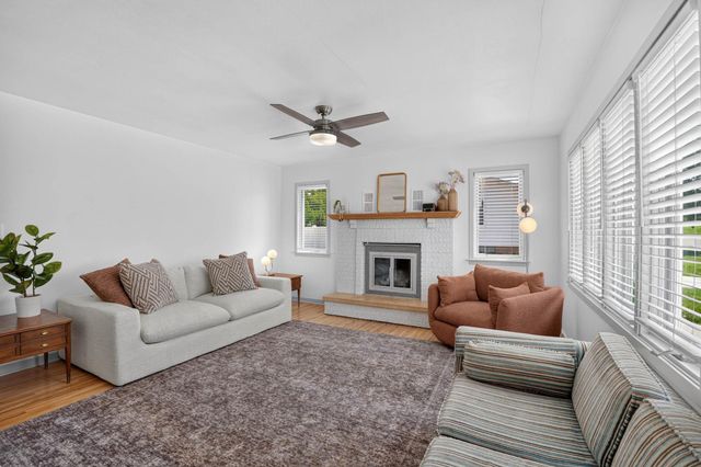 227 Spieker Road, Waterloo, IA 50701
